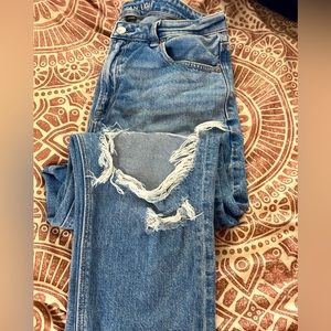 American Eagle Mom jean